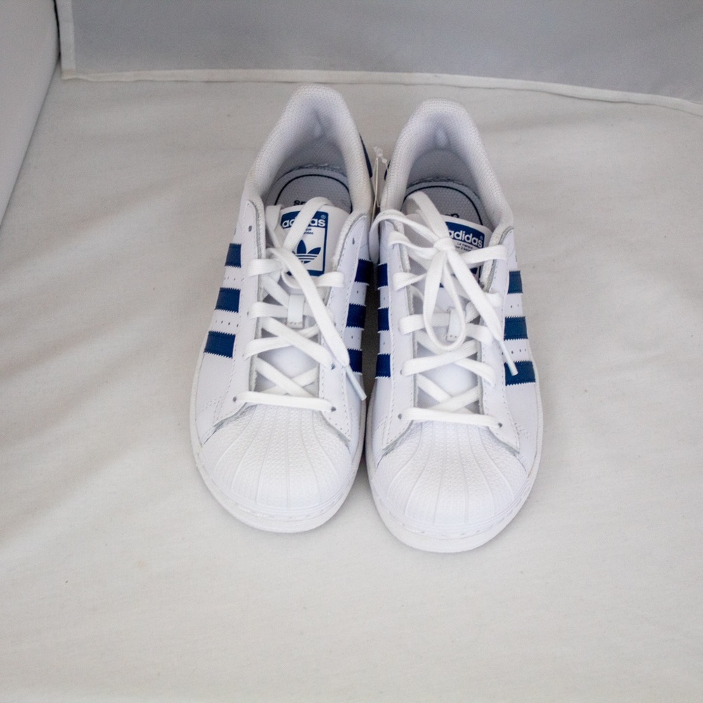 Adidas Superstar Shoes (kids)